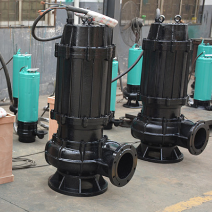 250WQ680-42-132KW-4 Bomba de esgoto submersível de ferro fundido com taxa de fluxo de 680 m3/h, cabeça de 42 m e motor de 132 kW