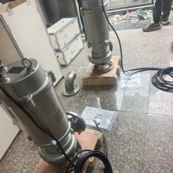Bomba Submersível para Esgoto em Aço Inoxidável 45KW 440V 60Hz para Drenagem de Águas Residuais de Alta Vazão